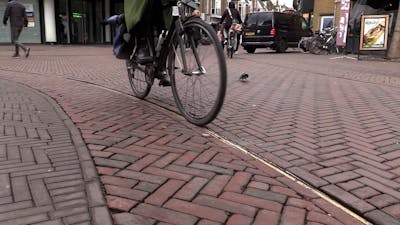 Gootjes in binnenstad Enschede: 'Meer ellende dan goedheid'