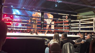 Robbie Hageman staat voor de laatste keer in de ring