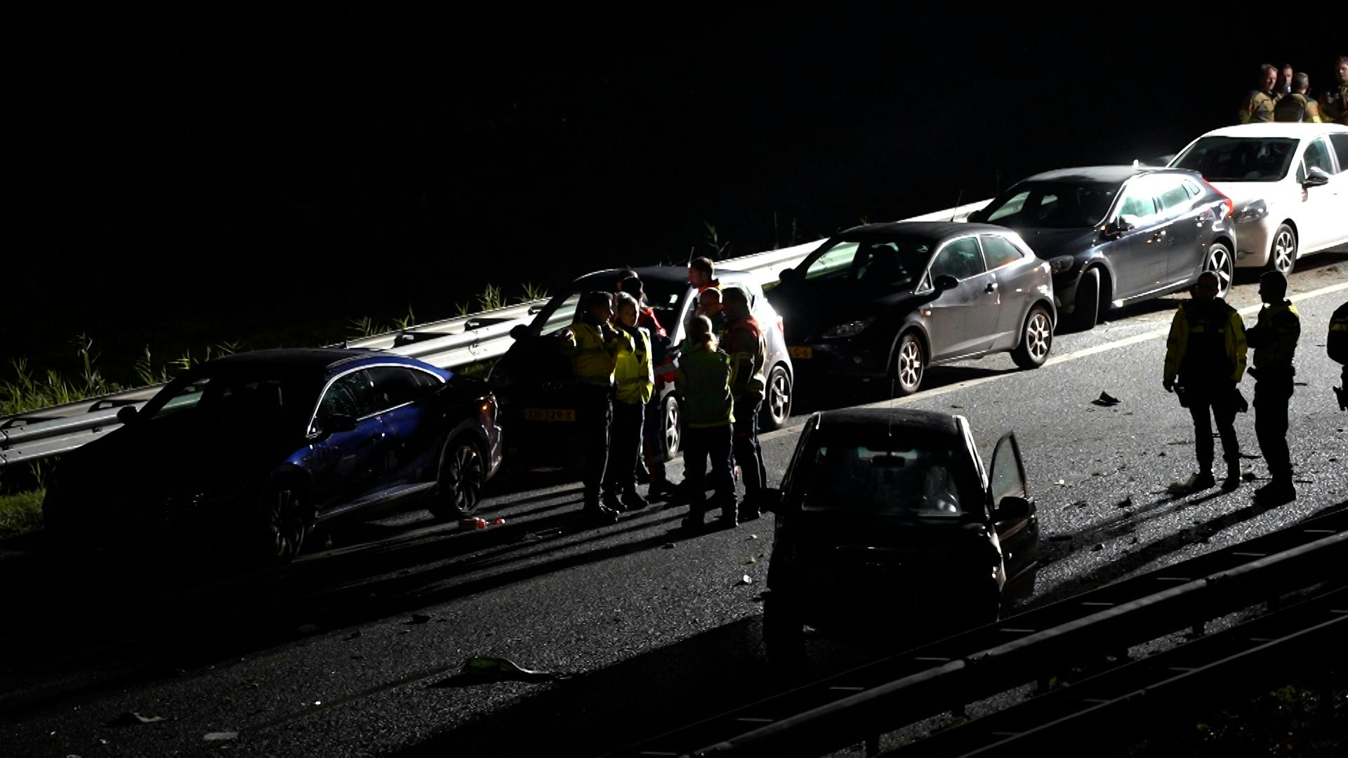 Dode En Gewonden Bij Ongeluk Met 4 Auto’s A59 Bij Raamsdonk