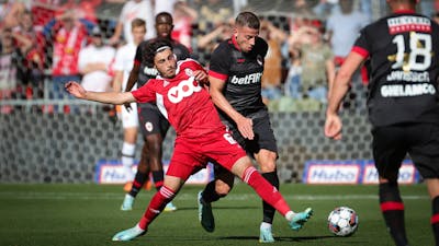 Van Bommel incasseert met Antwerp 3 doelpunten in 8 minuten