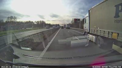 Dashcam van vrachtwagen zag ravage op A67 gebeuren