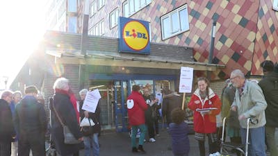 Protest tegen sluiting Lidl in Vlissingen