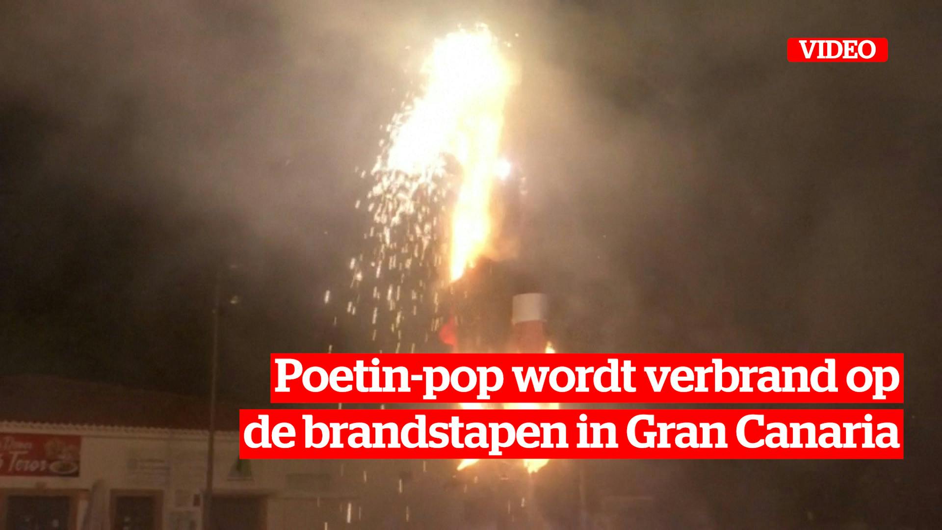 Poetin-pop wordt verbrand op de brandstapen in Gran Canaria