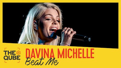 Davina Michelle - 'Beat Me' (live in the Qube)