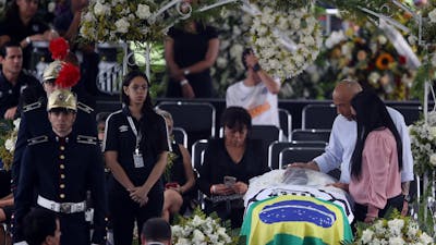 Braziliaanse volk neemt massaal afscheid van Pelé