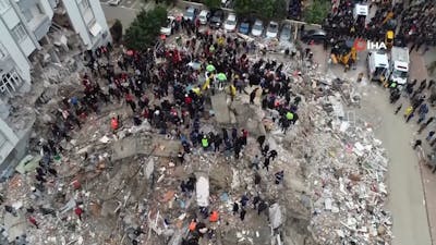 Dronebeelden tonen verwoesting in Syrië en Turkije