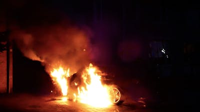 Auto in vlammen opgegaan in Oss