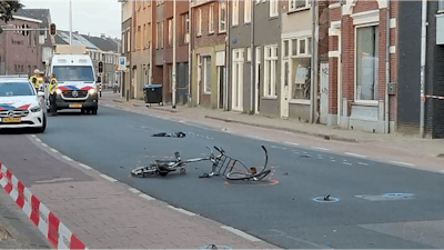 Motorrijder laat fietser gewond achter na ongeval in Tilburg