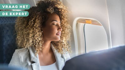 Hoe verzorg je je huid het beste tijdens een lange vlucht?