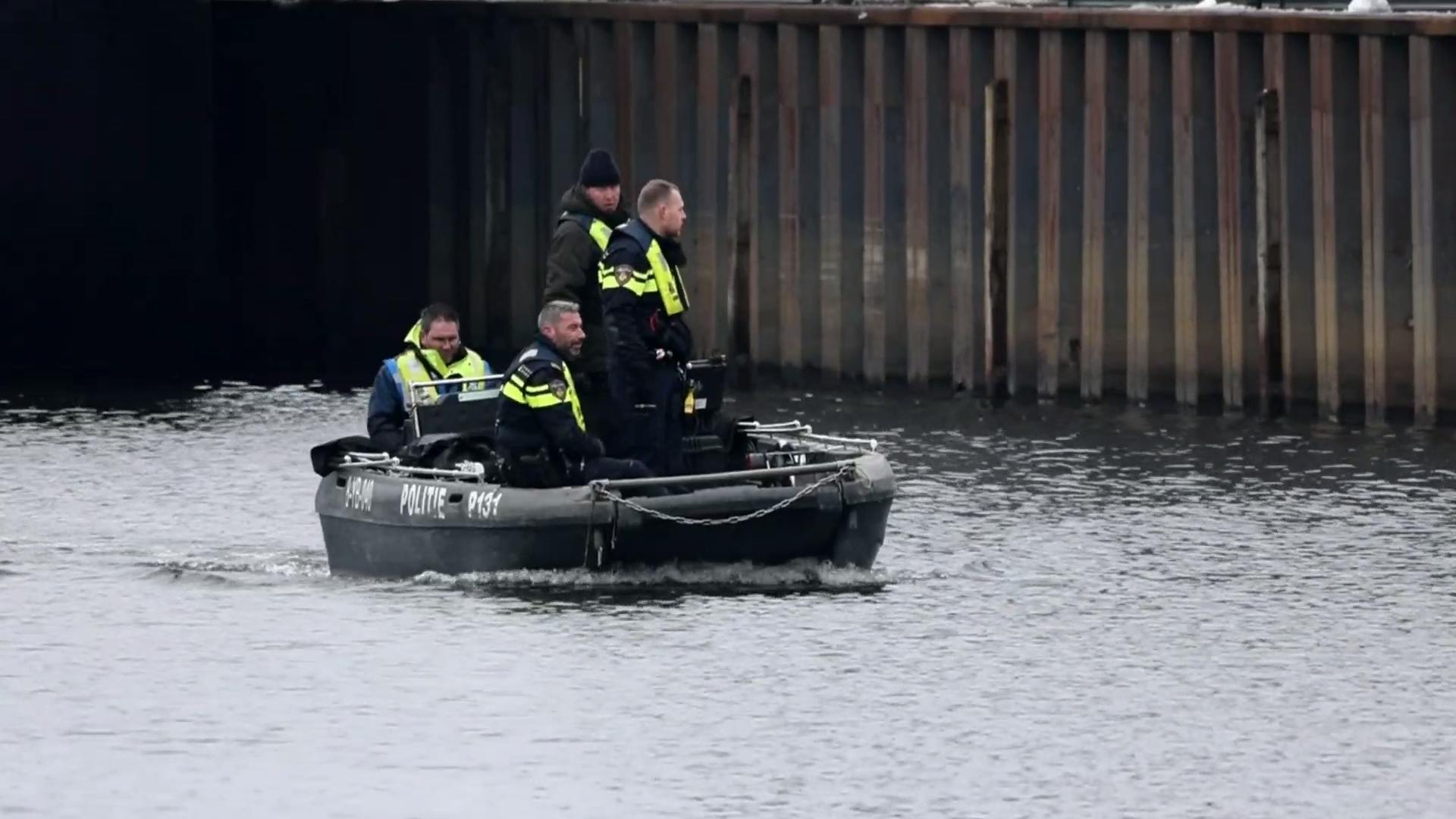 Zoektocht Met Sonarboot Naar Vermiste Roemeen In Waspik