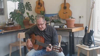 Muziek geeft leven ex-dakloze Remo weer kleur