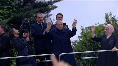 Erdogan viert voorlopige winst Turkse verkiezingen