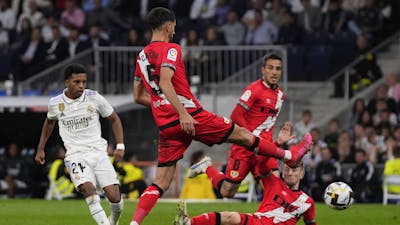 Winnend Real Madrid betuigt steun aan Vinicius
