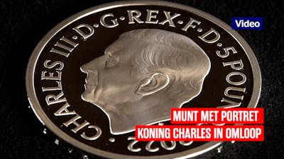 Eerste muntstukken met portret koning Charles in omloop