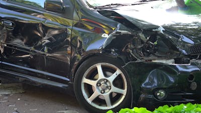 Automobiliste gewond bij botsing in Rijen