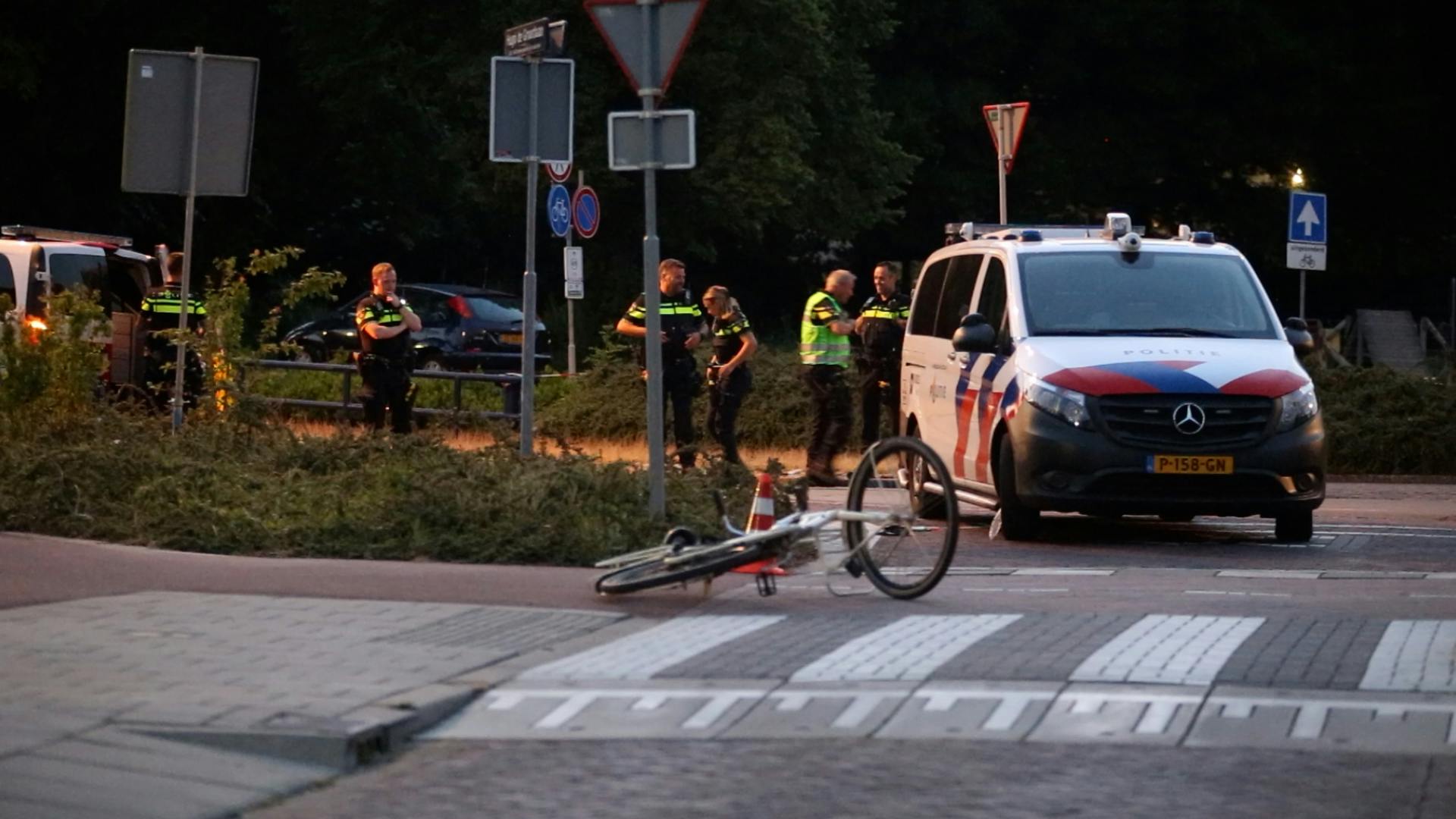 Zwaargewonde Geholpen Na Steekpartij Op Hugo De Grootlaan