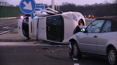 Zwaar ongeval nabij Grolsch: twee personen naar ziekenhuis