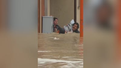 Moeder met peuter gered bij overstromingen in Noord-Italië