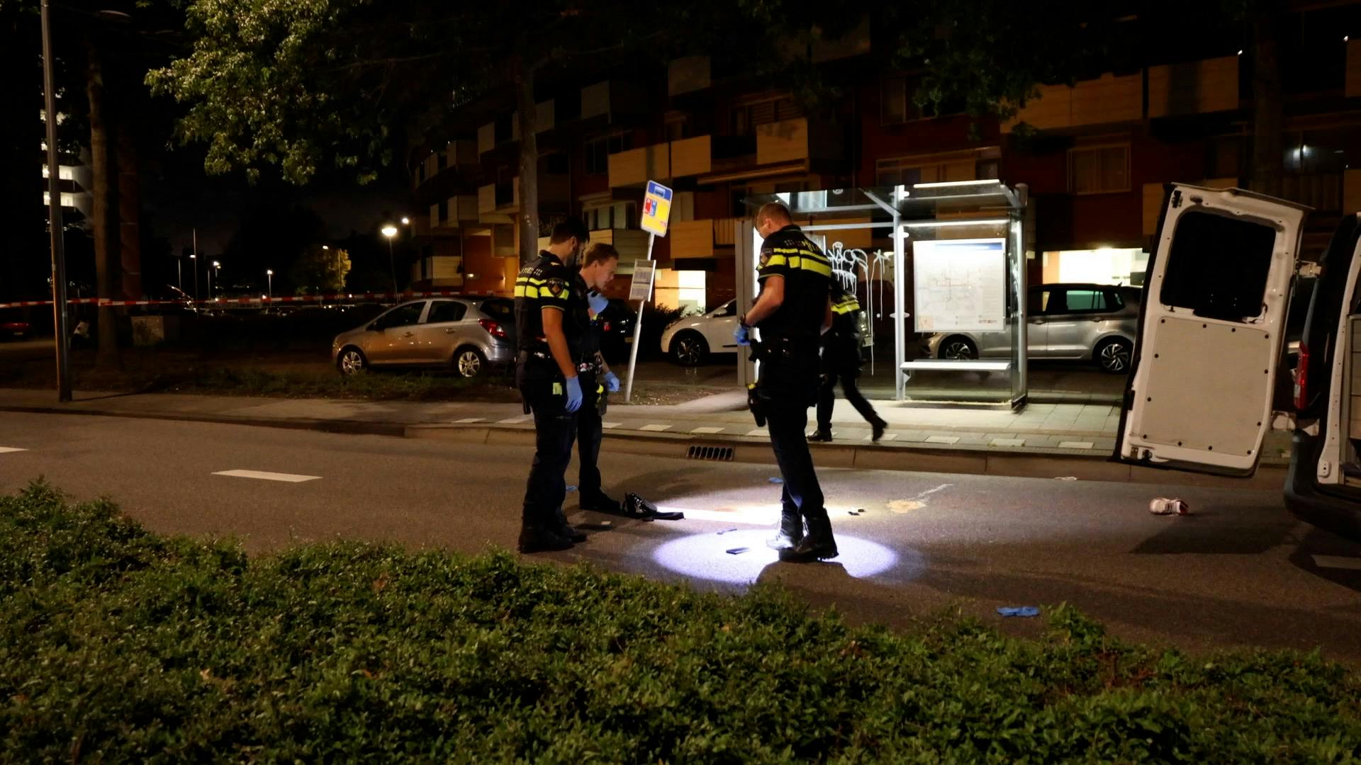 Zwaargewonde Man Aangetroffen Op De Grote Beer In Rotterdam