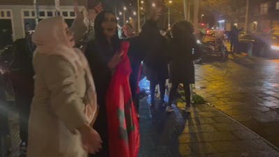 Vrolijk feestgedruis in Amsterdam-West na WK-succes Marokko