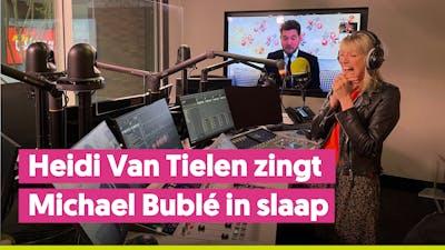 Michael Bublé zingt 'Slaap, Kindje, Slaap' tijdens interview