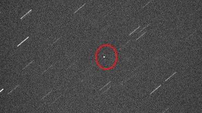 Astronoom filmt hoe planetoïde langs aarde scheert