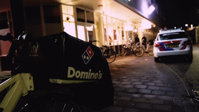 Overval bij Domino's Pizza in Helmond, verdachten gevlucht