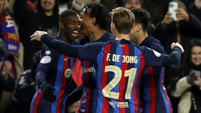 Dembélé zet Barcelona op voorsprong tegen Real Sociedad