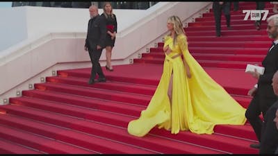 Virginie Efira sur le tapis rouge du festival de Cannes