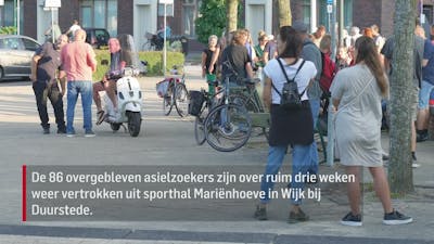 86 asielzoekers vertrekken uit sporthal Wijk bij Duurstede