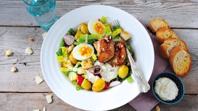 Mathijs kookt: Caesarsalade met een geheim ingrediënt