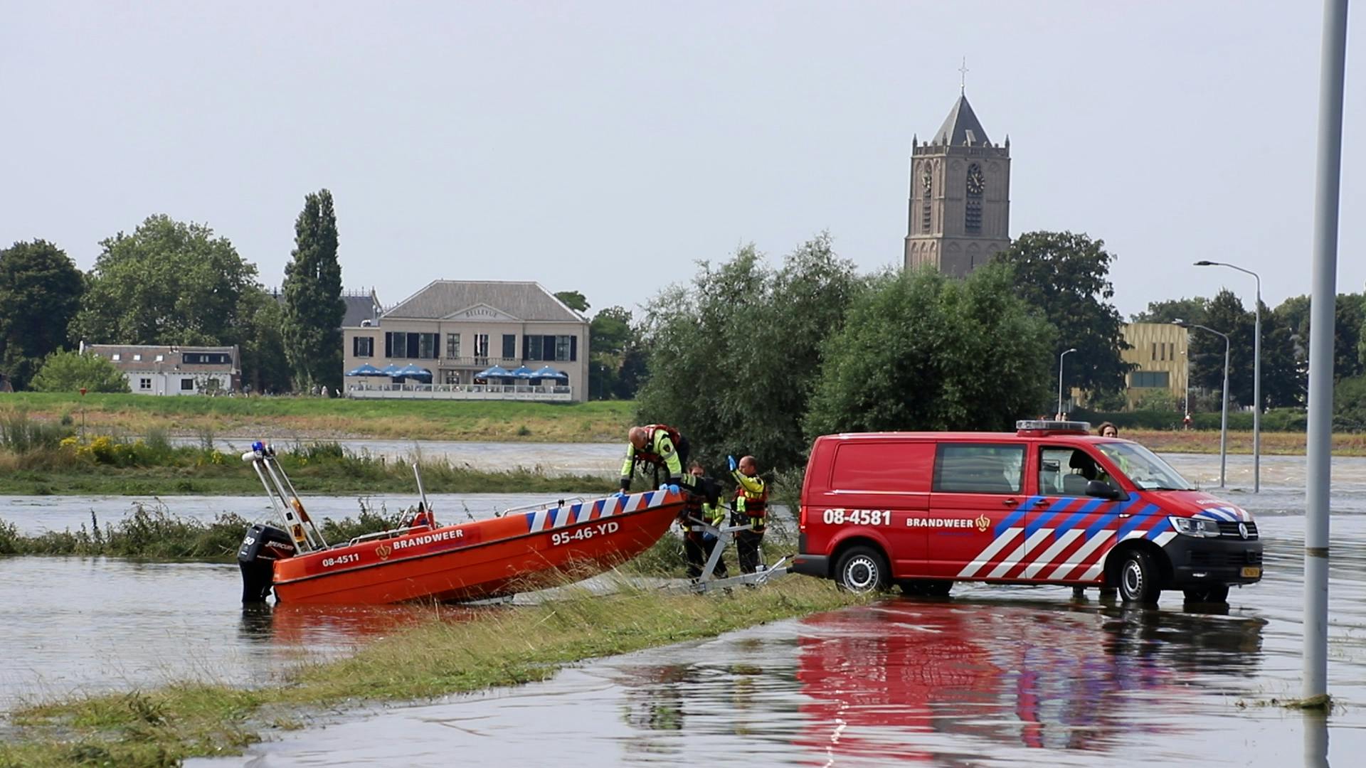 Stoffelijk Overschot Gevonden In De Waal Bij Wamel