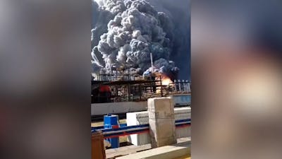 Explosie chemiefabriek zorgt voor schokgolf in omgeving