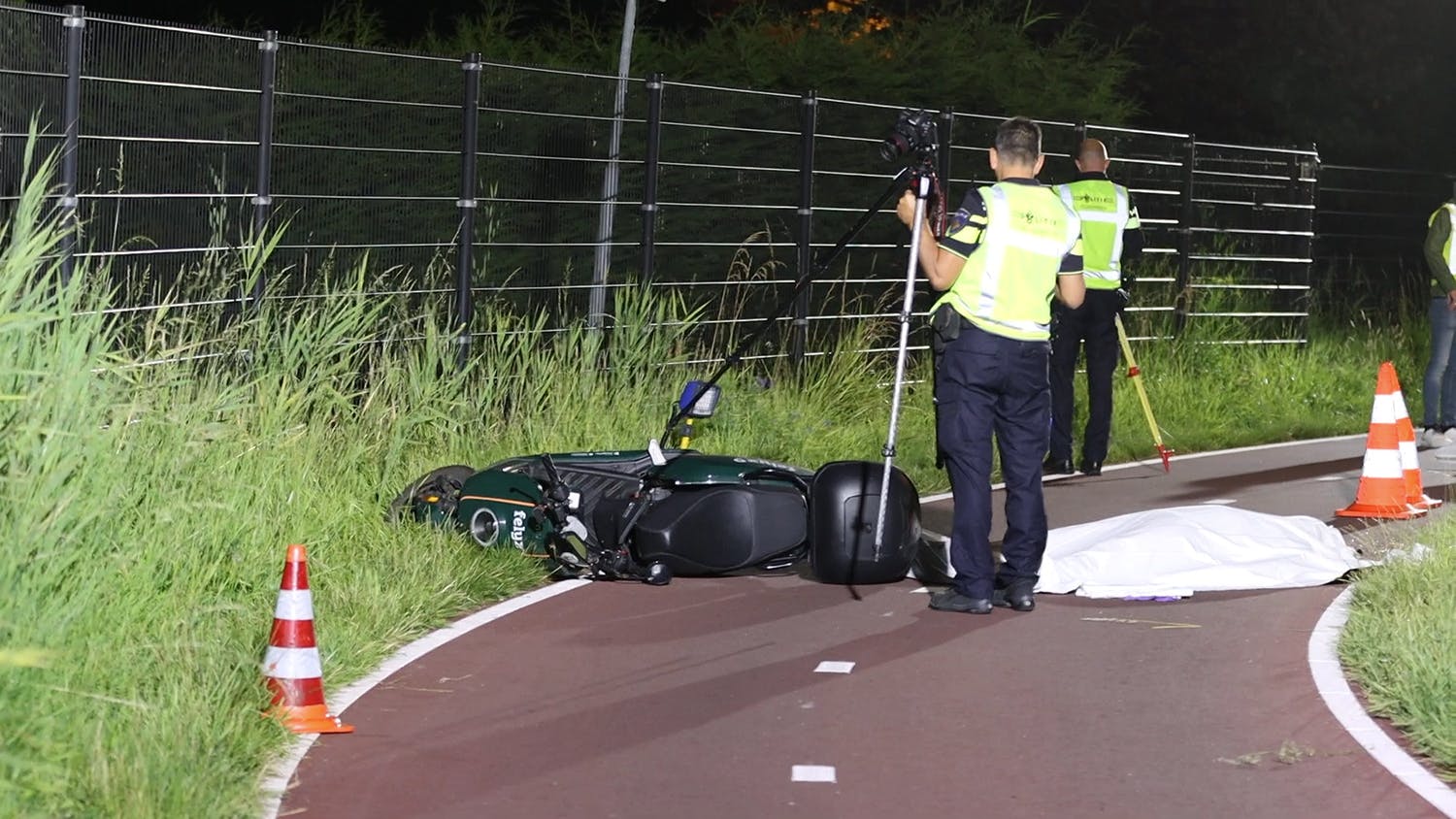 Scooterrijder Overleden Bij Ongeval In Rotterdam-IJsselmonde