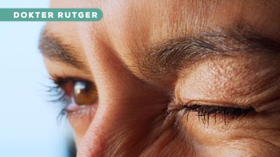 Dr. Rutger: Knijp je vaak met je ogen? Dít kan het zijn
