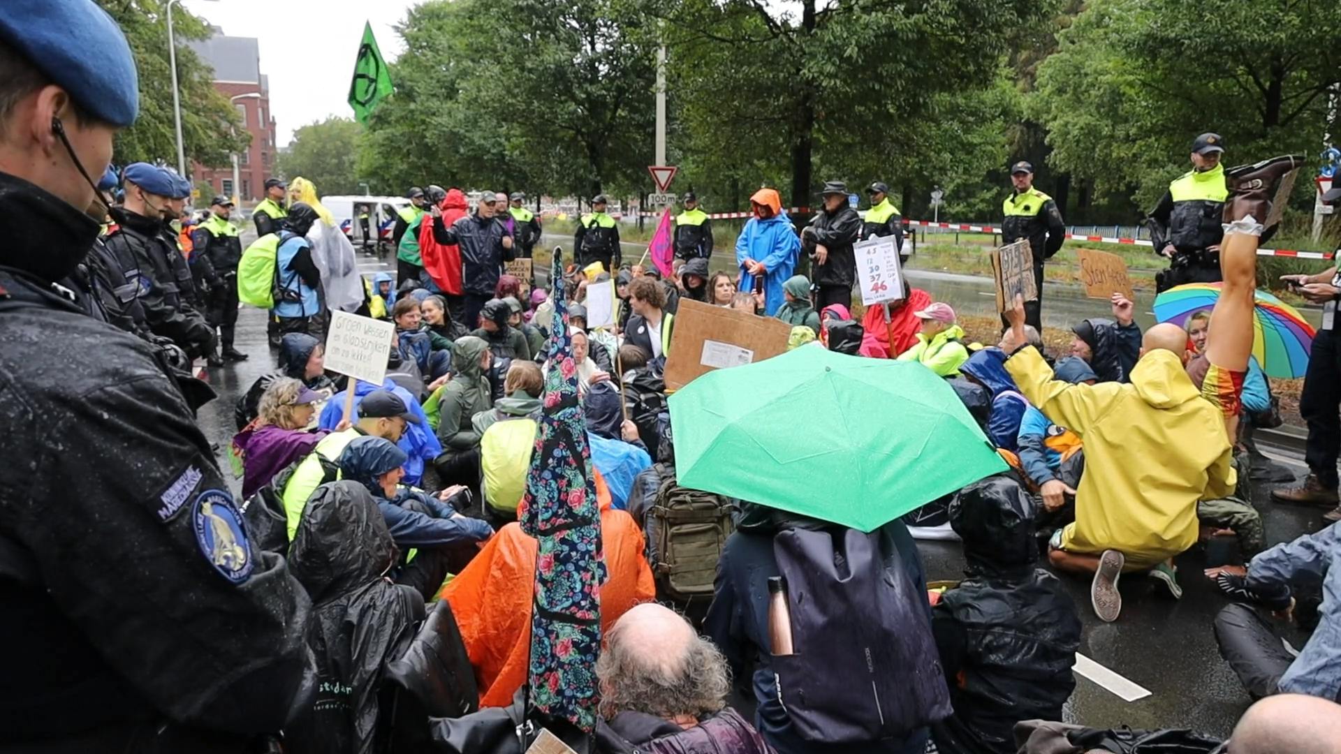 Voor De 13e Dag Op Rij Blokkeren Klimaatactivisten De A12