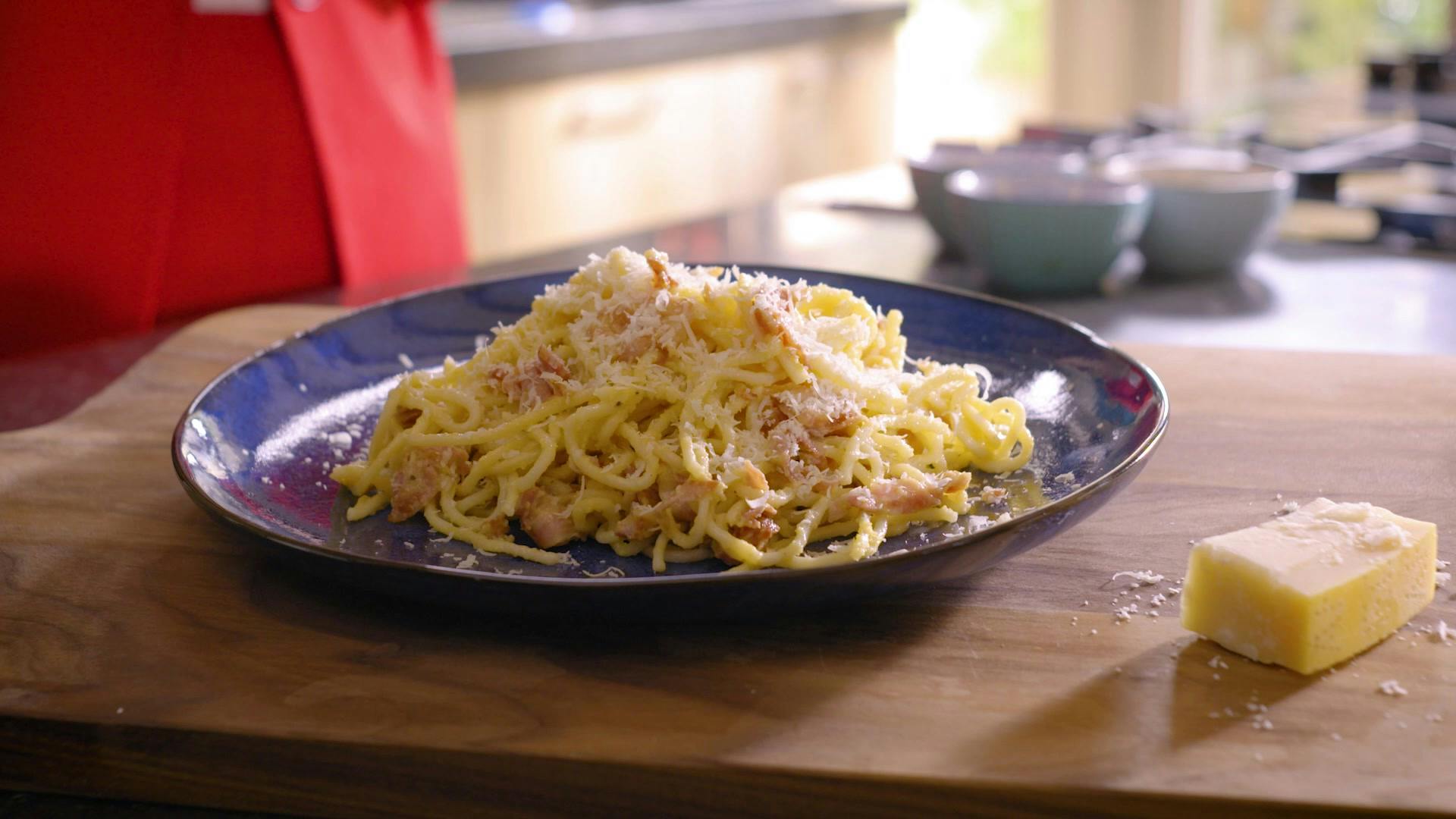 Spaghetti carbonara zoals het hoort, zonder room