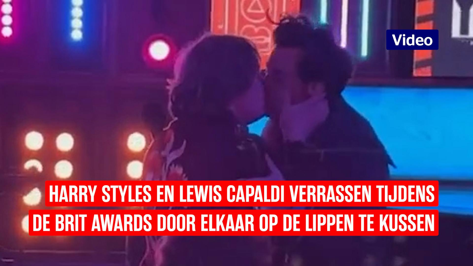 Harry Styles kust Lewis Capaldi op BRIT Awards