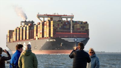 Grootste containerschip over Westerschelde: Hoe bestaat 't?