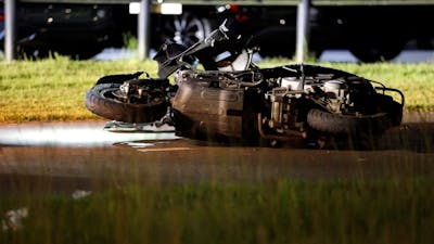 Traumahelikopter ingezet ongeluk met scooterrijder