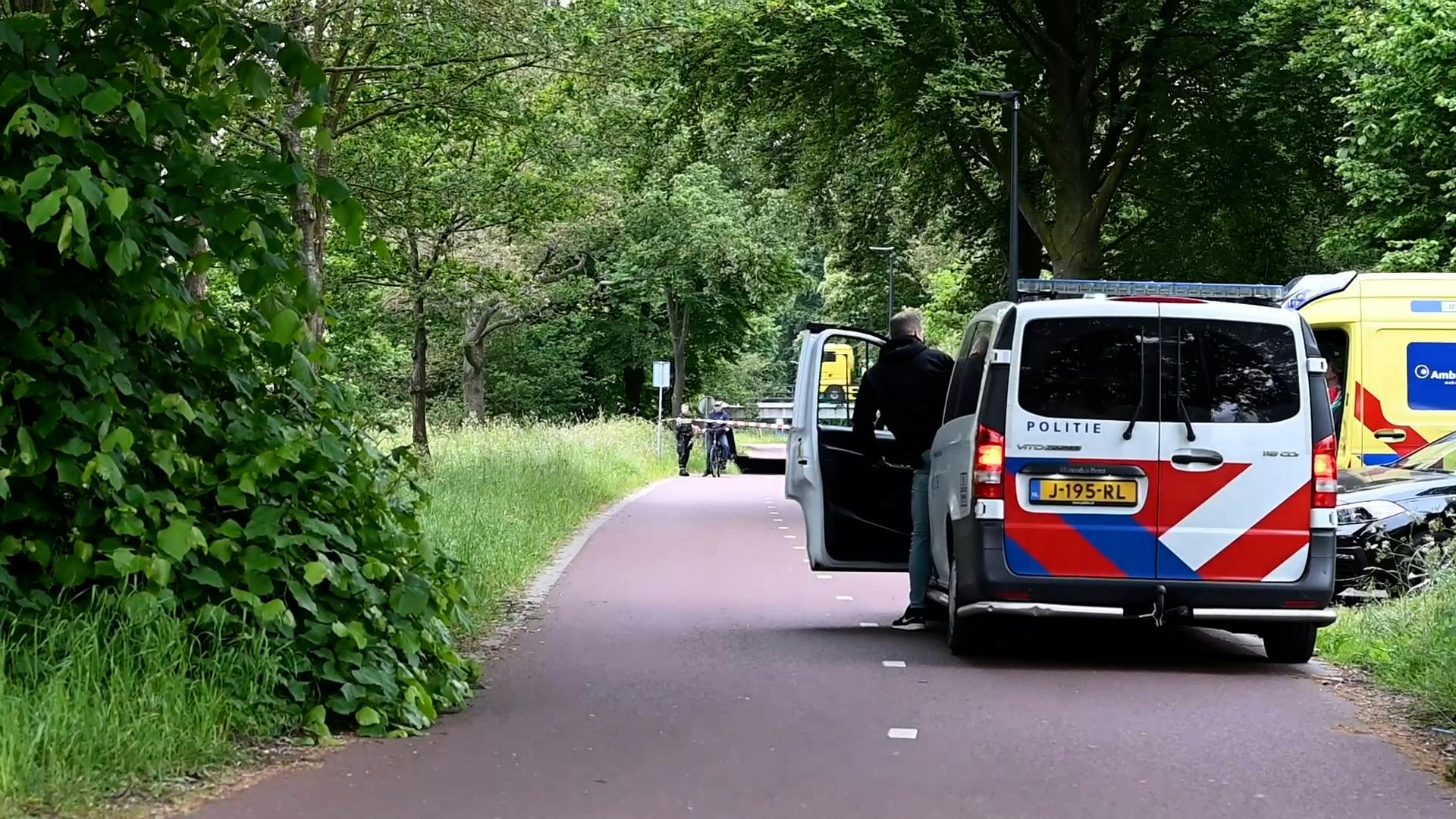 Levenloos Lichaam Aangetroffen Aan De Rand Van Almelo