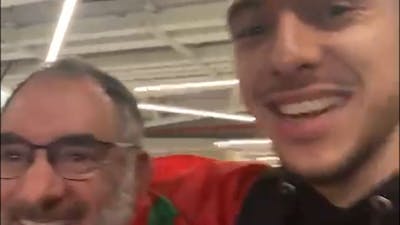 Mohamed en zijn vader beleven Marokkaanse droom in Qatar