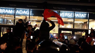 Kruisplein ontruimd na feest Marokko-fans