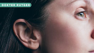 Dr. Rutger: dit kun je doen tegen te veel oorsmeer