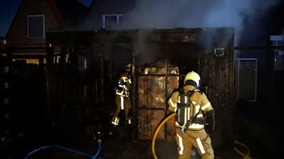 Twee schuurtjes verwoest door brand in Zwartsluis