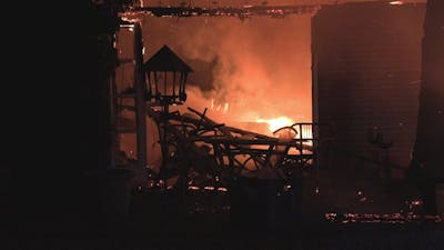 Grote brand in woonboerderij Silvolde, mogelijk asbestgevaar
