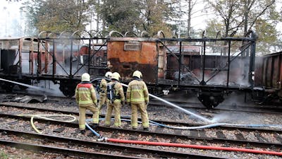 Historische wagons verwoest door brand bij Loenen