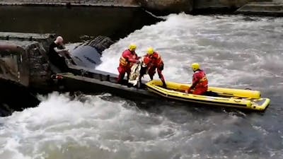 Meisje wordt gered na omslaan kajak op Belgische rivier