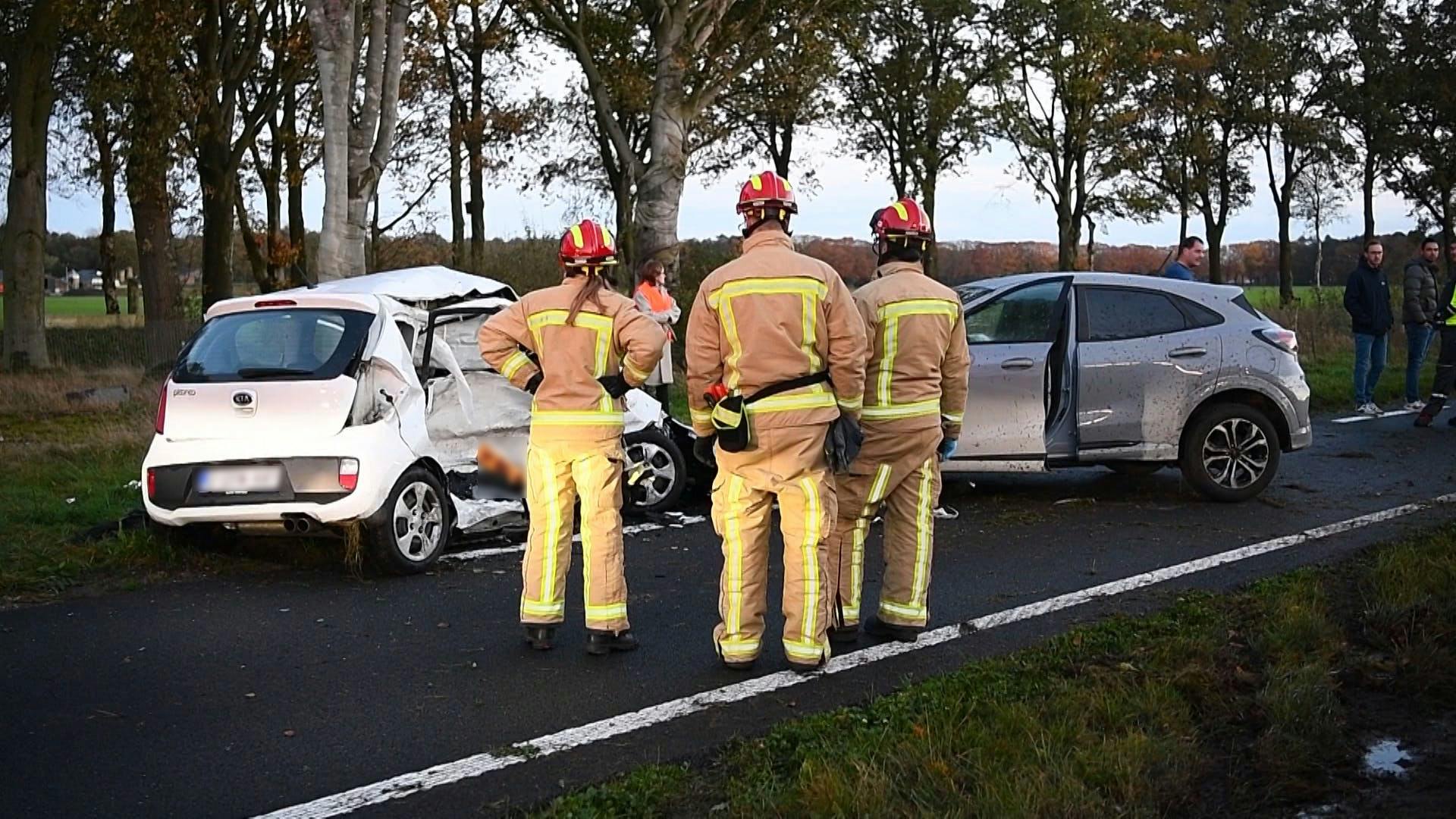 Automobiliste Overleden Bij Frontale Botsing N69 Riethoven