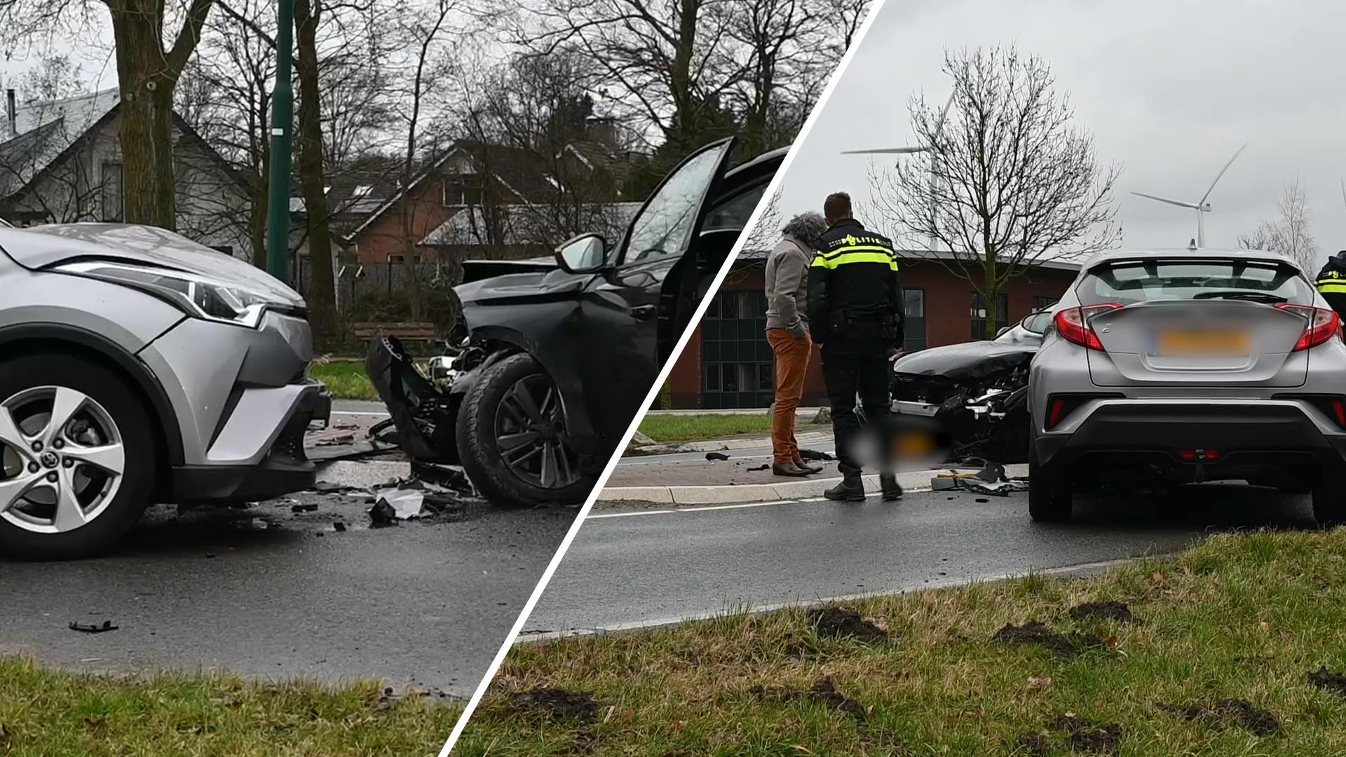 Auto Rijdt Frontaal Op Tegenligger